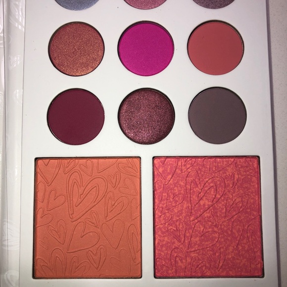 🆕 Kylie’s diary book palette - Picture 7 of 7